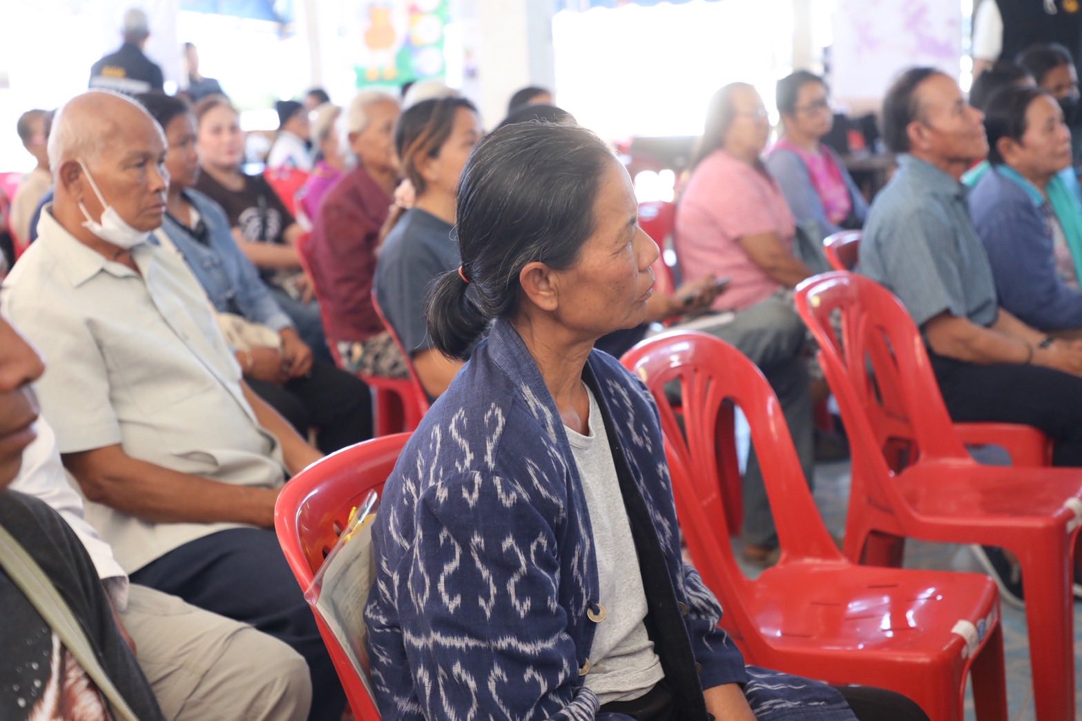 title - “ส.ป.ก. ไม่ทิ้งใครไว้ข้างหลัง” เลขาฯ สั่งลุย ศูนย์เคลื่อนที่ เร่งช่วยเกษตรกรในเขตปฏิรูปที่ดินในพื้นที่เสี่ยงภัย